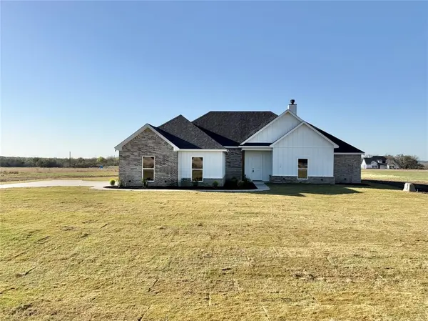 2008 Collin Street, Weatherford, TX 76085