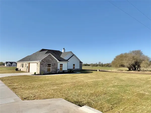 2008 Collin Street, Weatherford, TX 76085