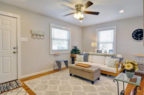 4933 Royal Drive, Fort Worth, TX 76116