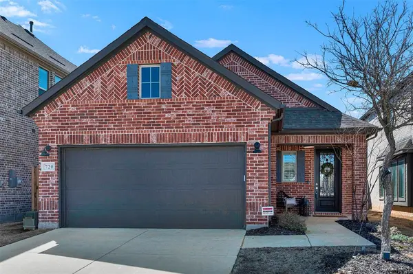 720 Skyview Court, Celina, TX 75009