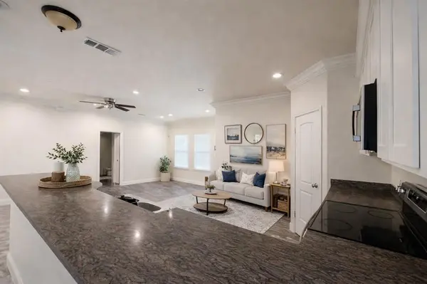 2550 Eugene Street, Dallas, TX 75215