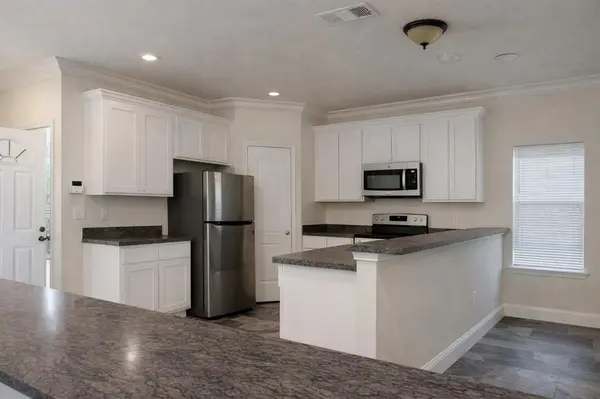 2550 Eugene Street, Dallas, TX 75215