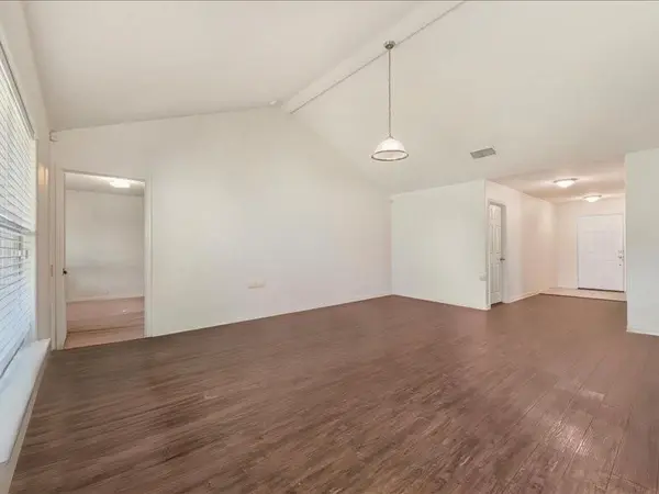 10013 Silent Hollow Drive, Fort Worth, TX 76140