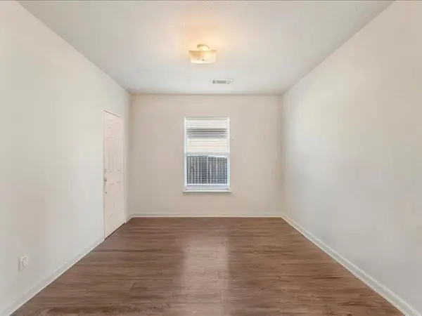 10013 Silent Hollow Drive, Fort Worth, TX 76140