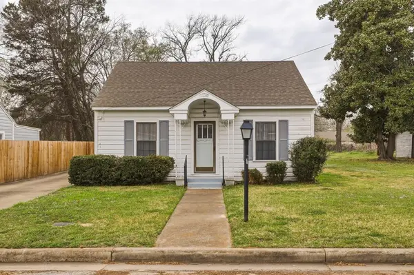 308 S Mill Street, Winnsboro, TX 75494