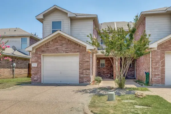 2326 Kingsway Drive, Arlington, TX 76012