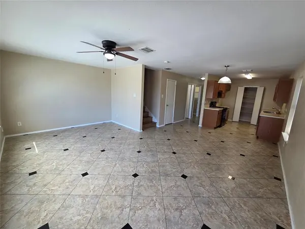 2326 Kingsway Drive, Arlington, TX 76012