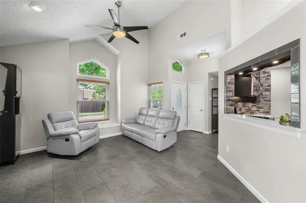 2539 Melissa Lane, Carrollton, TX 75006