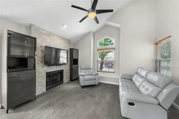 2539 Melissa Lane, Carrollton, TX 75006