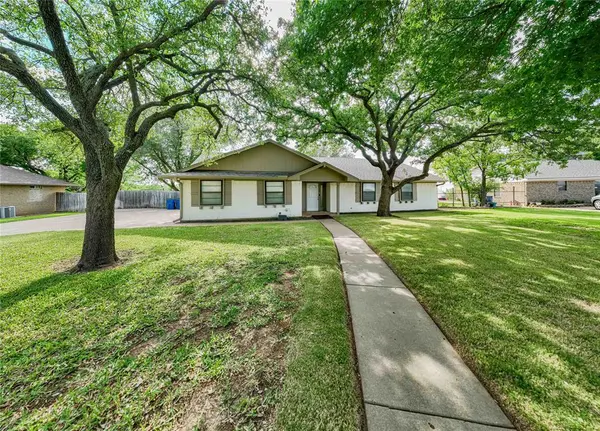 407 Ridge Road, Breckenridge, TX 76424