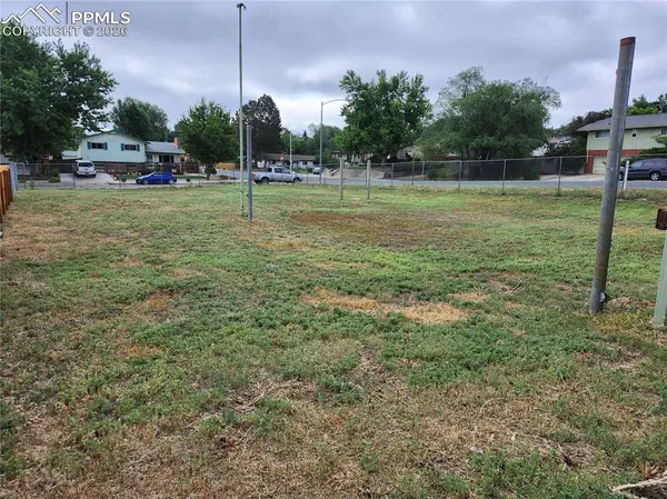 1504 Tweed ST, Colorado Springs, CO 80909