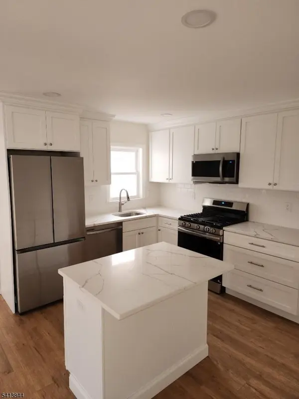 34 Scott Ave, Sayreville Boro, NJ 08879