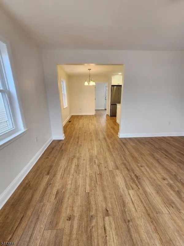 34 Scott Ave, Sayreville Boro, NJ 08879