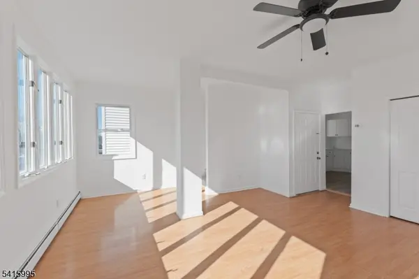 118 Ray St, Garfield City, NJ 07026