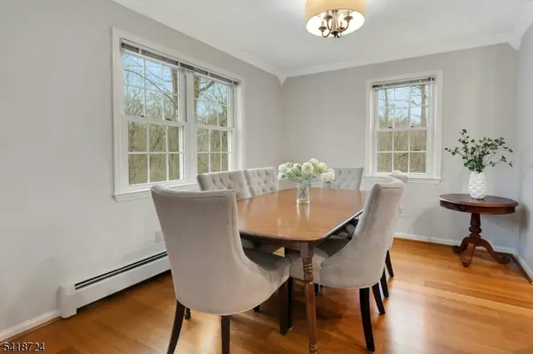 30 Coachlight Dr, Chatham Twp., NJ 07928