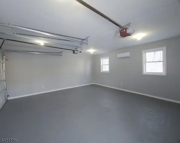 27 Forest Rd, Mount Olive Twp., NJ 07828