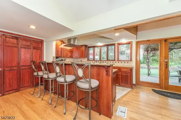 47 Laurel Dr, Wayne Twp., NJ 07470