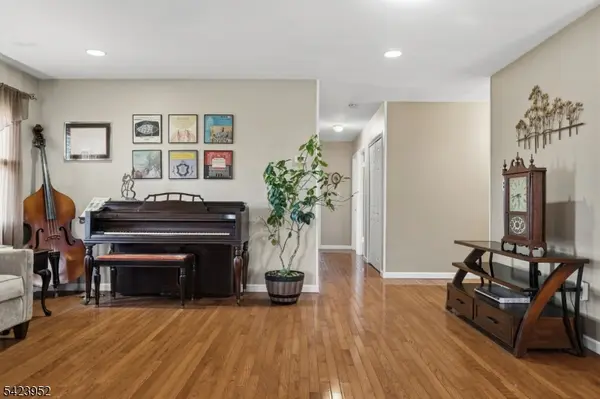 27 Summerall Rd, Franklin Twp., NJ 08873