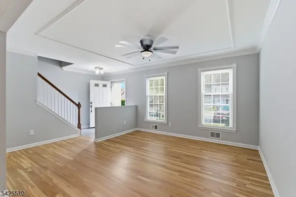 87 Hampshire Dr, Mendham Boro, NJ 07945