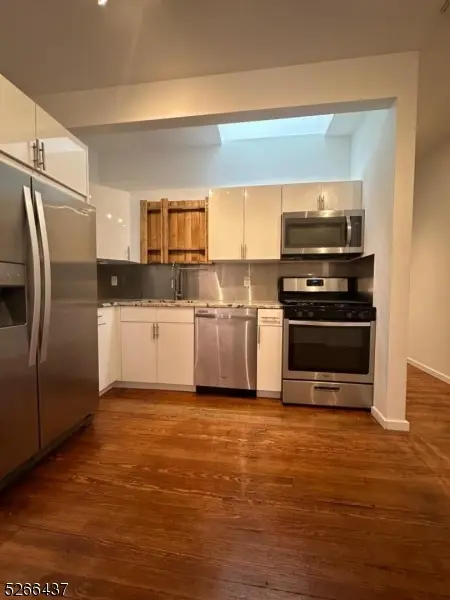 22 Willowdale Ave #2, Montclair Twp., NJ 07042