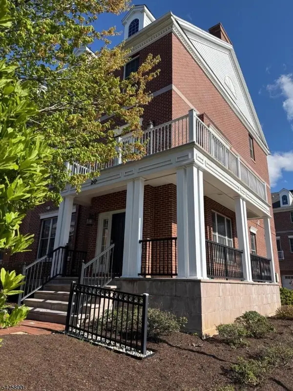 20 Gable Walk #20, Livingston Twp., NJ 07039