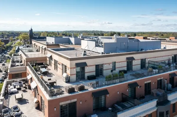 40 W Park Pl #703, Morristown Town, NJ 07960