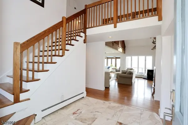 6 Copperas Ridge Rd, Rockaway Twp., NJ 07435