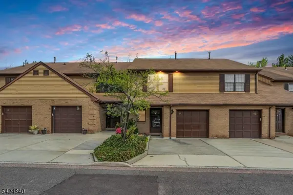 11 Cindy Ct, Lebanon Boro, NJ 08833