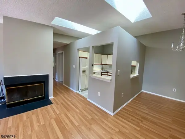 177 Rachel Ct, Franklin Twp., NJ 08823