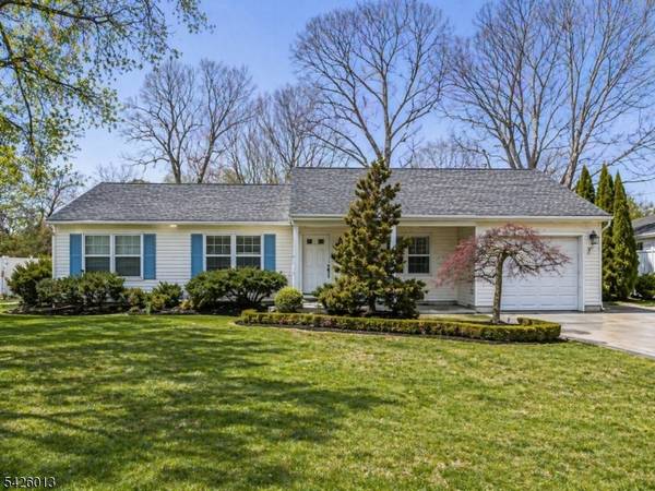 48 Morton Ave, Monroe Twp., NJ 08831