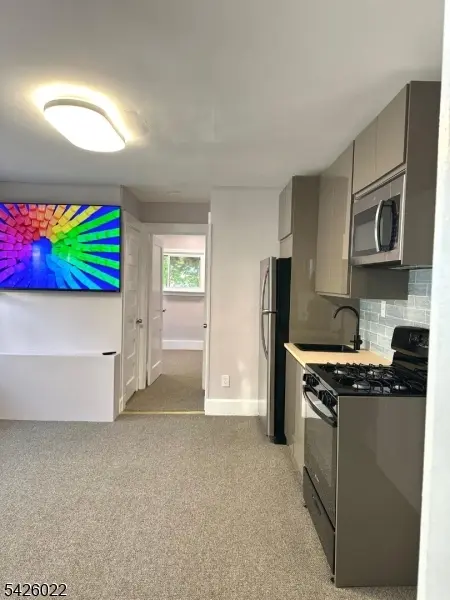 82 Mission St, Montclair Twp., NJ 07042