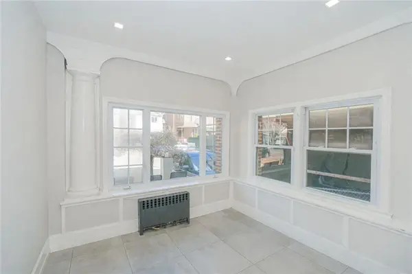 862 East 10th ST, Brooklyn, NY 11230