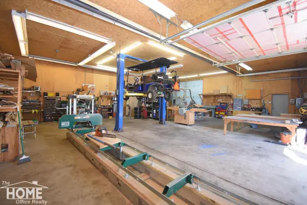 1201 Corunna AVE, Owosso, MI 48867