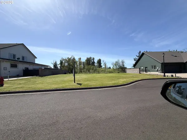 395 IRONWOOD LOOP, Creswell, OR 97426