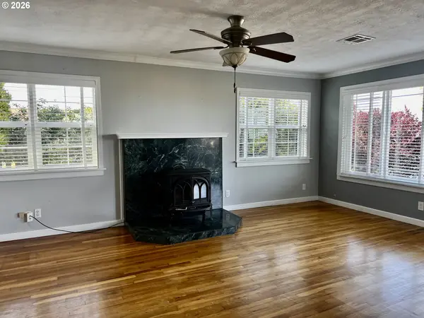 94251 2ND ST, Gold Beach, OR 97444