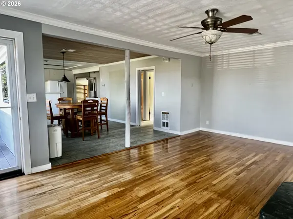 94251 2ND ST, Gold Beach, OR 97444