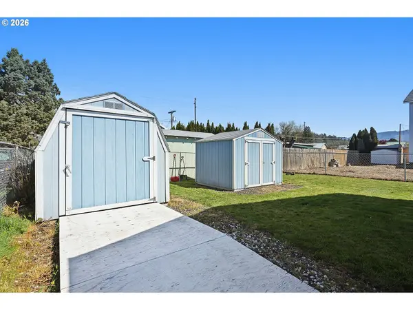 3328 ODELL HWY, Hood River, OR 97031