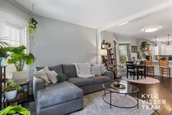 622 Gladstone DR SE, East Grand Rapids, MI 49506