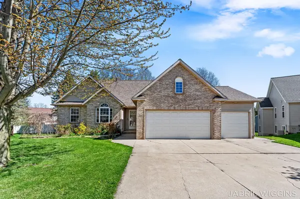 2991 Royal Blue CT, Holland Twp, MI 49424