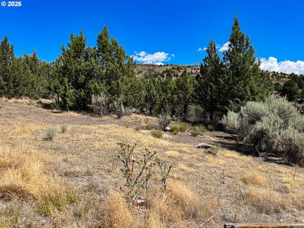 219 VALLEY VIEW DR, John Day, OR 97845