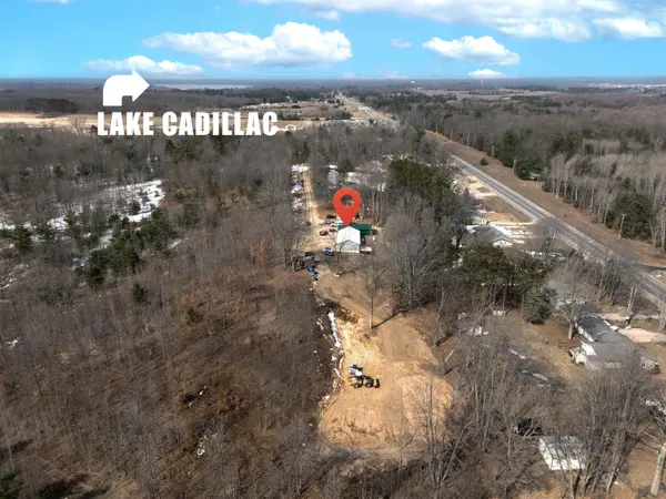 10920 Cassidy DR, Clam Lake Twp, MI 49601