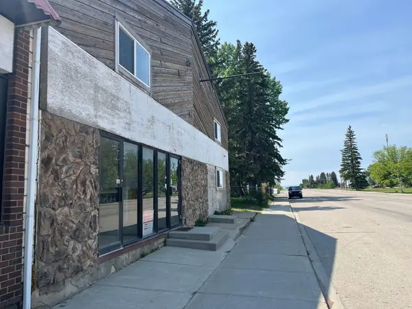 5115 50 AVE, Caroline, AB T0M 0M0