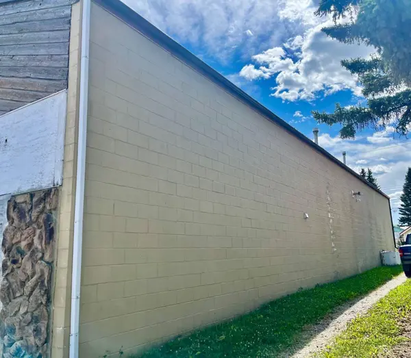 5115 50 AVE, Caroline, AB T0M 0M0