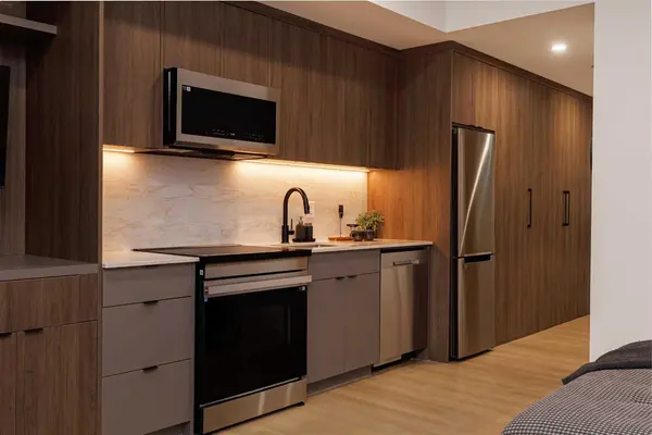 1520 4 ST SW #SL5, Calgary, AB T2Y 0Y4