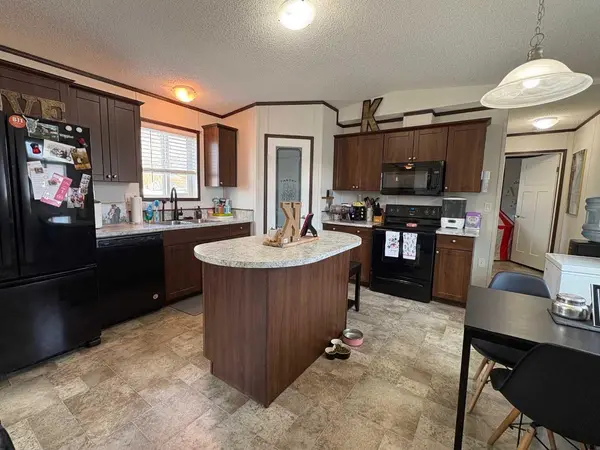 4000 Minto ST #71, Penhold, AB T0M 1R0