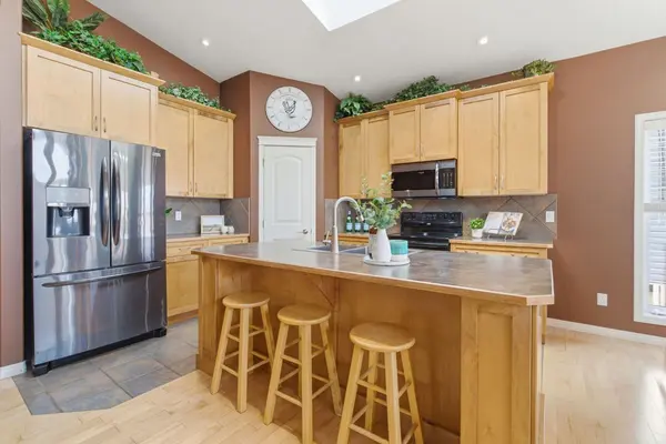 10 Goddard CIR, Carstairs, AB T0M0N0