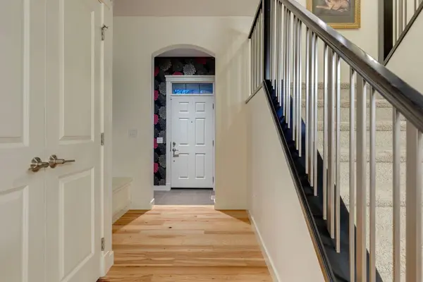 29 Aspenshire CRES SW, Calgary, AB T3H0R4