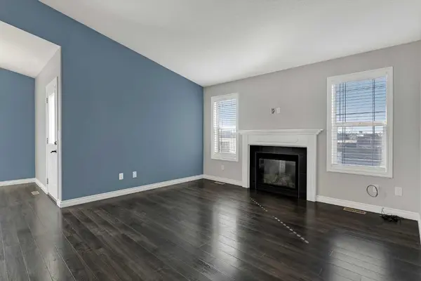 12701 105, Grande Prairie, AB T8V 2N3