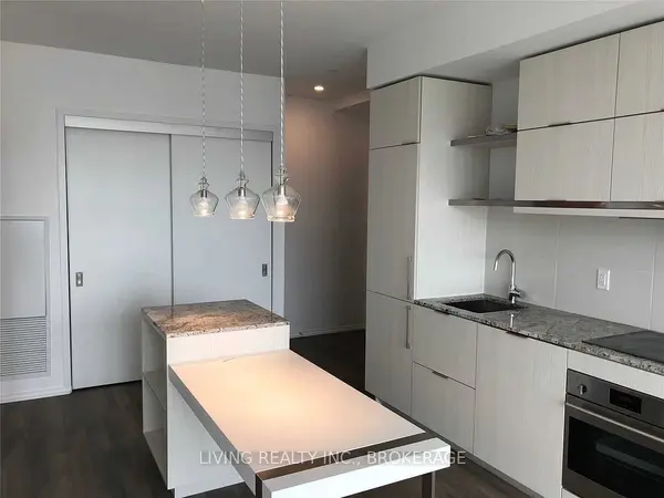 197 Yonge ST #3714, Toronto C08, ON M5B 1M4