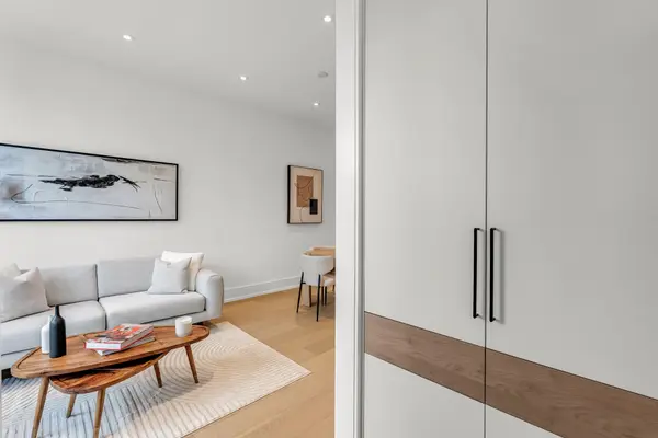 192 Woburn AVE, Toronto C04, ON M5M 1K7